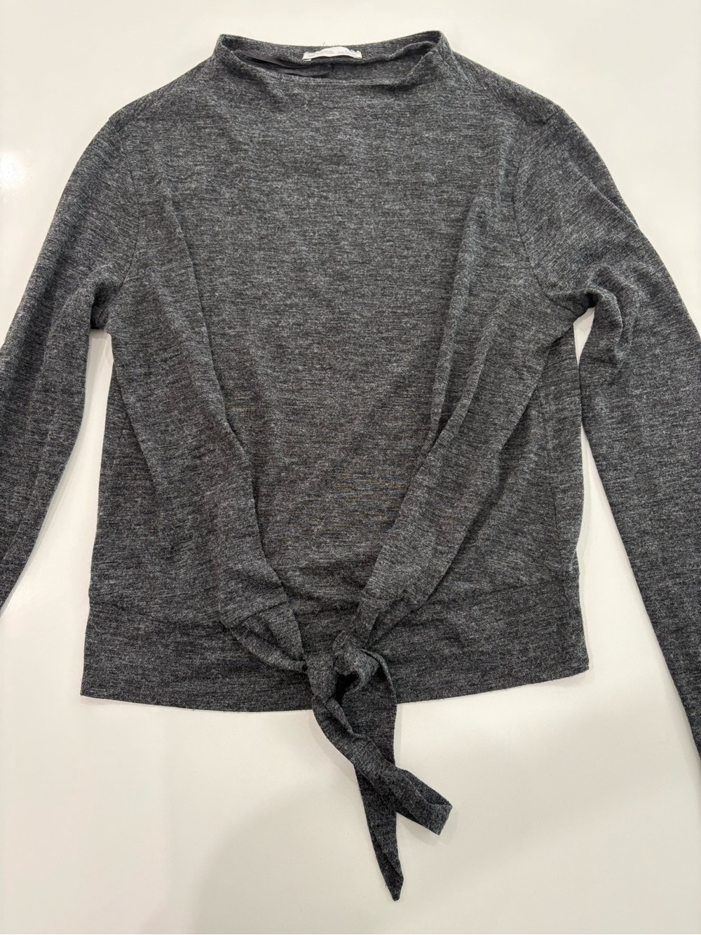 Zara Gray Long-Sleeve Tie-Front Top – Size Small
